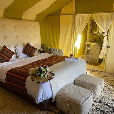 ホテル Luxury Camp Of Dar Morocco メルズーガ エクステリア 写真