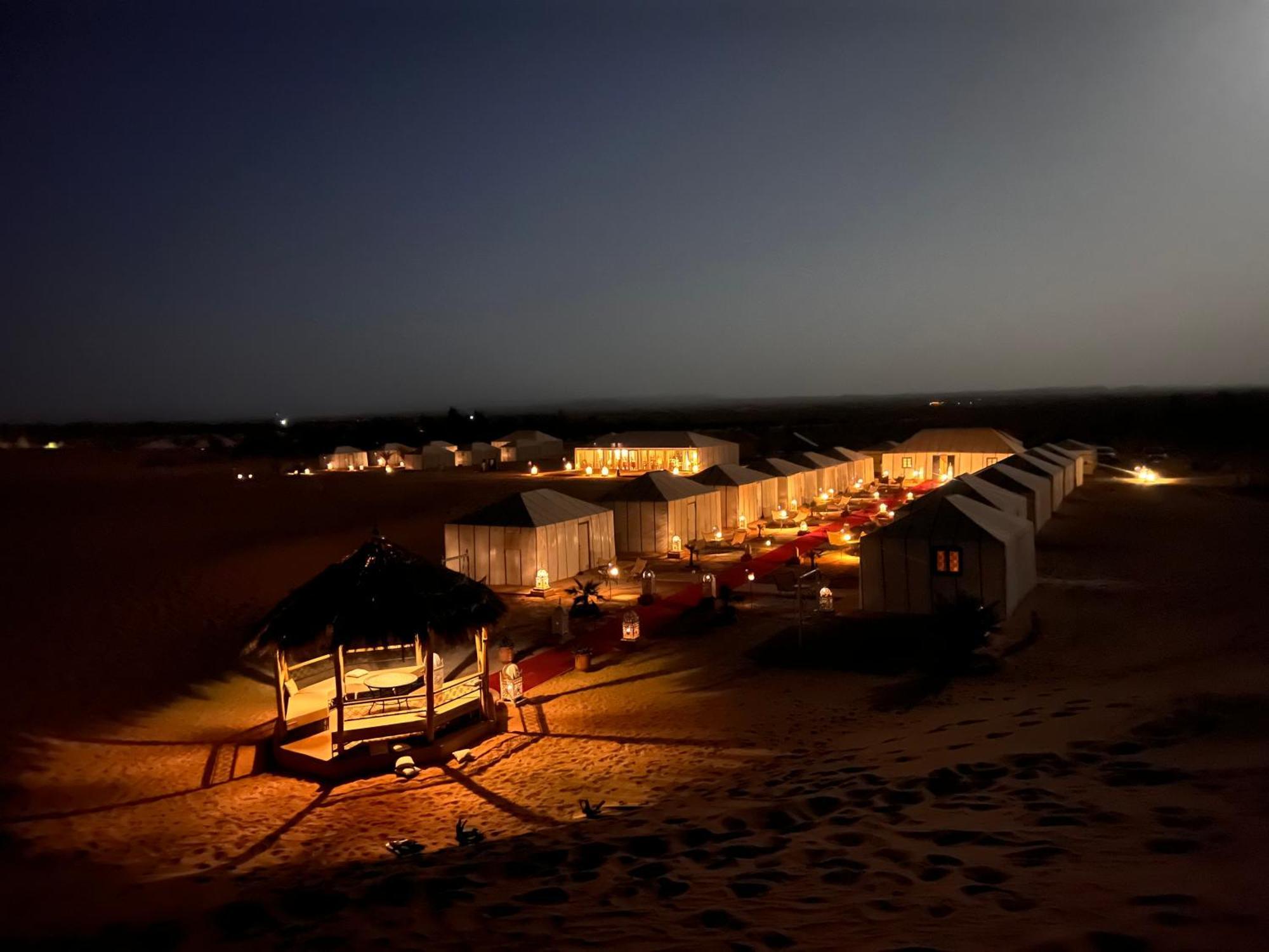 ホテル Luxury Camp Of Dar Morocco メルズーガ エクステリア 写真